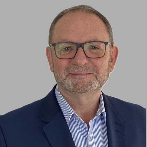 Robert Fernie Headshot 